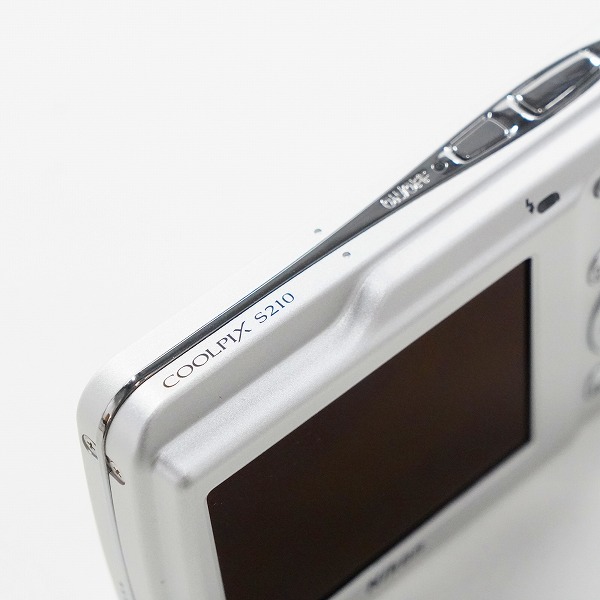 実際に弊社で買取させて頂いたNikon/ニコン COOLPIX S210 クールピクス コンパクトデジタルカメラ 動作未確認の画像 3枚目