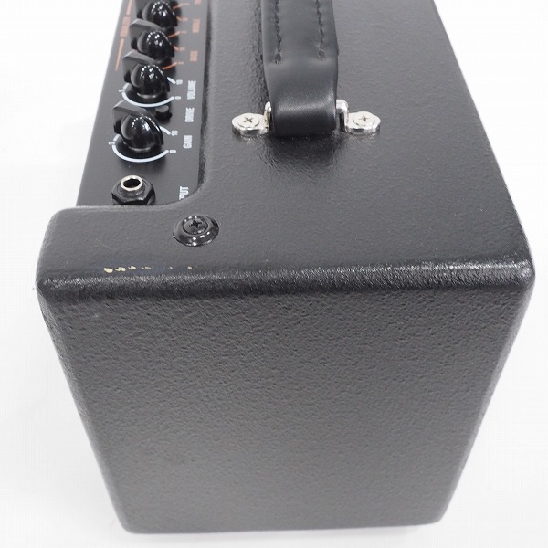 実際に弊社で買取させて頂いたLouis/ルイス LGA-15S 小型ギター用アンプ 15w【動作確認済】の画像 3枚目