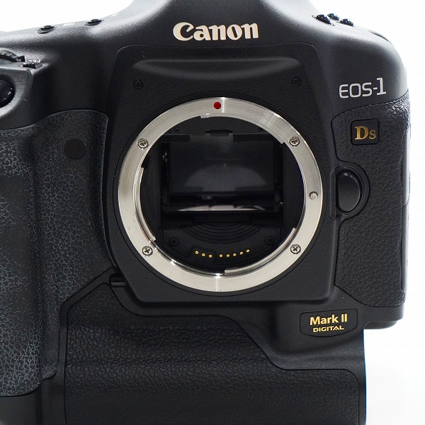 実際に弊社で買取させて頂いたCanon/キャノン DS126081 EOS-1 Ds Mark II デジタル一眼レフカメラ ボディ 動作未確認の画像 1枚目