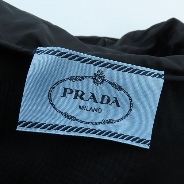 実際に弊社で買取させて頂いた【JPタグ】PRADA/プラダ サイドラインジップパーカー 138468 R142 1P2/Sの画像 2枚目