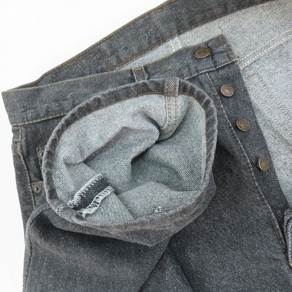 実際に弊社で買取させて頂いたLEVIS/リーバイス 501 USA製 刻印520 ブラック デニム パンツ/ジーンズ/W34の画像 3枚目