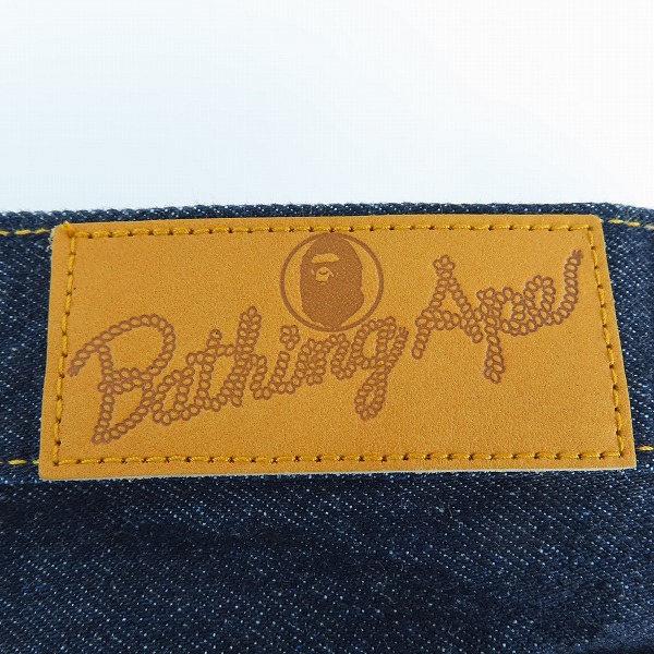 実際に弊社で買取させて頂いた【未使用】A BATHING APE/アベイシングエイプ BAPE STA デニムパンツ 001DPK221001F/Lの画像 3枚目