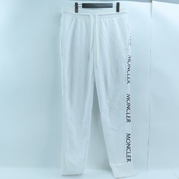 実際に弊社で買取させて頂いた【JPタグ】MONCLER/モンクレール PANTALONE サイドロゴ スウェットパンツ ホワイト F10918H71260 L 