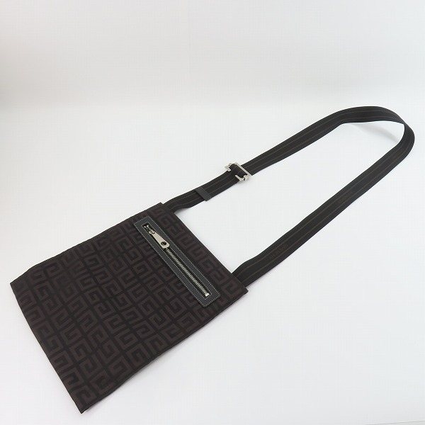 実際に弊社で買取させて頂いたGIVENCHY/ジバンシィ ズッカ柄 サコッシュ ショルダーバッグの画像 2枚目