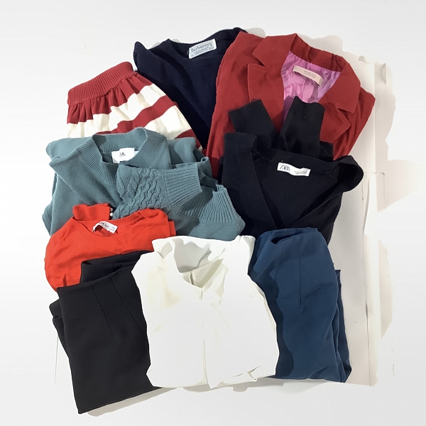 実際に弊社で買取させて頂いた【おまとめ】バレンティノ/バーバリー/スナイデル 等 ジャケット/セーター/ワンピース 他 レディース