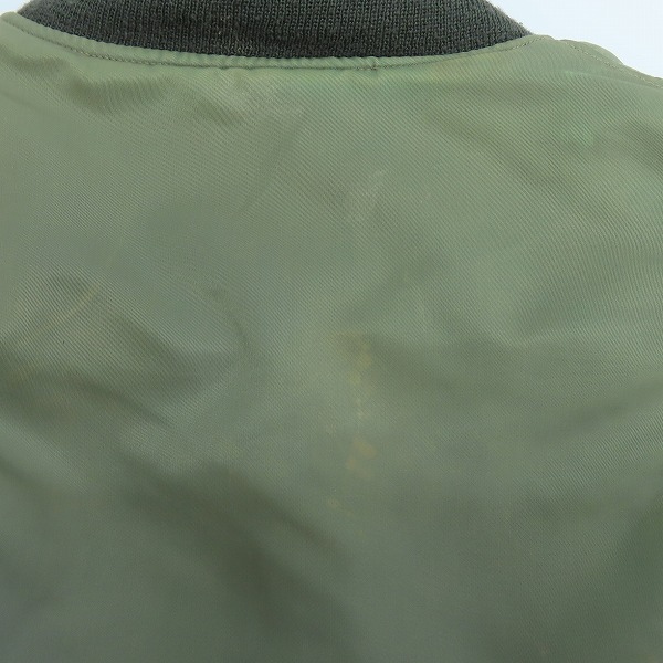 実際に弊社で買取させて頂いたBUZZ RICKSON'S/バズリクソンズ LION UNIFORM社実名復刻 MA-1 フライトジャケット BR10981/XLの画像 6枚目