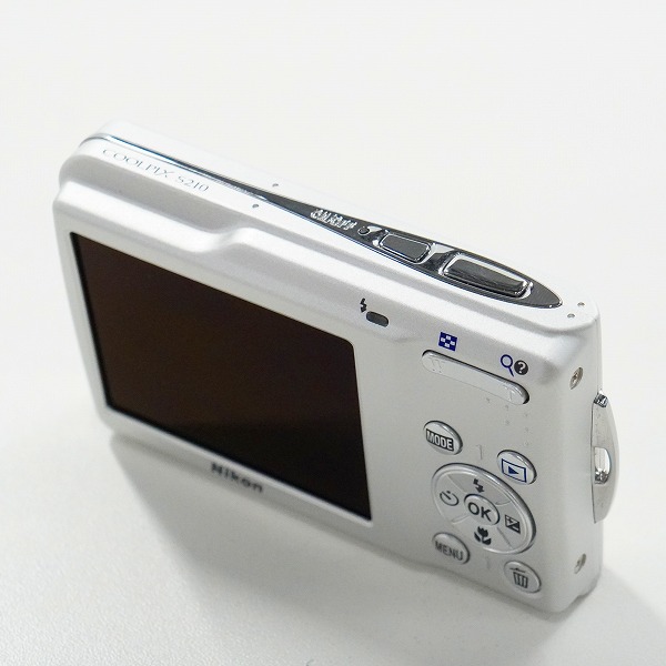 実際に弊社で買取させて頂いたNikon/ニコン COOLPIX S210 クールピクス コンパクトデジタルカメラ 動作未確認の画像 2枚目