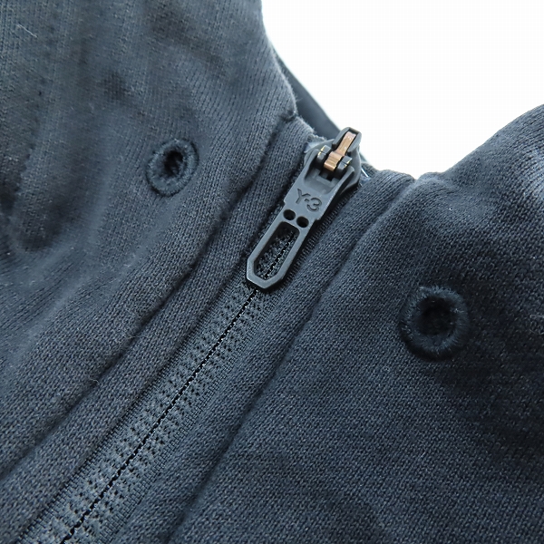 実際に弊社で買取させて頂いたY-3/ワイスリー adidas×Yohji Yamamoto/アディダス×ヨウジヤマモト バック ロゴプリント ジップアップパーカー CY6900/Lの画像 6枚目