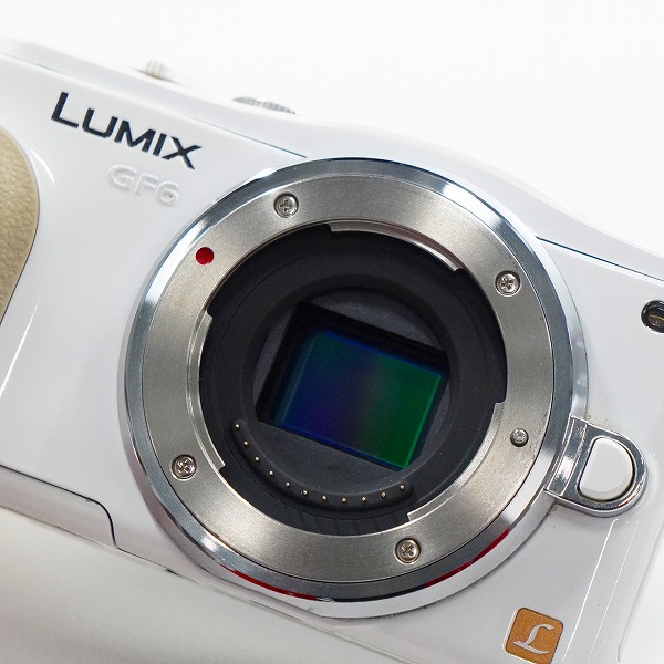 実際に弊社で買取させて頂いた【ジャンク】Panasonic/パナソニック DMC-GF6 LUMIX ルミックス ミラーレス一眼 デジタルカメラ ボディの画像 2枚目