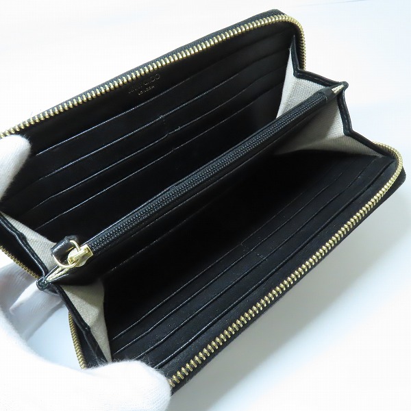 実際に弊社で買取させて頂いたJIMMY CHOO/ジミーチュウ CARNABY/カーナビー スタースタッズ ラウンドジップ ウォレットの画像 3枚目