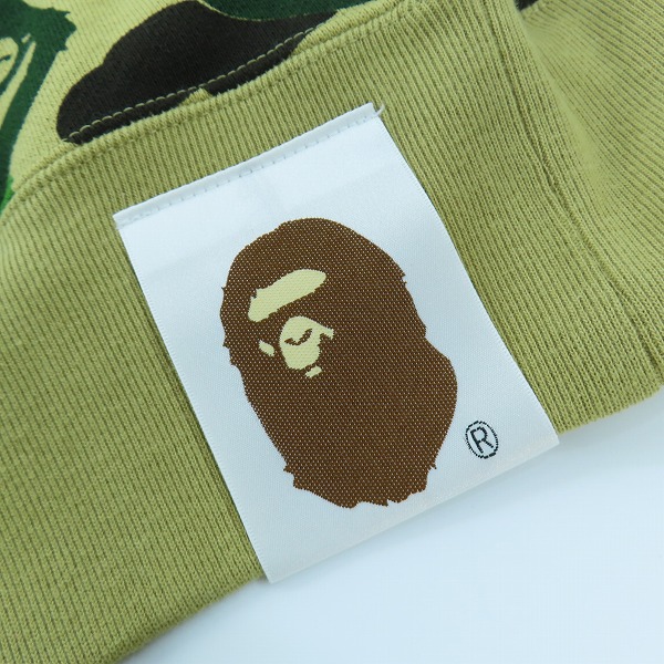 実際に弊社で買取させて頂いた【未使用】A BATHING APE/アベイシングエイプ GIANT ABC CAMO FULL ZIP HOODIE サルカモ柄 ジップパーカー 1G70115019/2XLの画像 6枚目