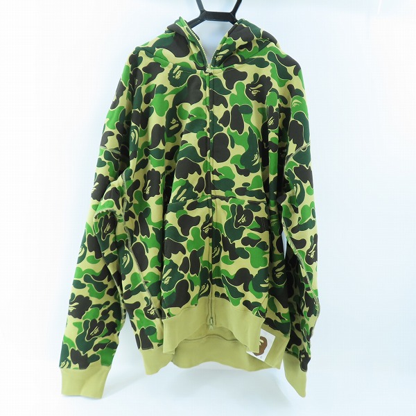 実際に弊社で買取させて頂いた【未使用】A BATHING APE/アベイシングエイプ GIANT ABC CAMO FULL ZIP HOODIE サルカモ柄 ジップパーカー 1G70115019/2XL