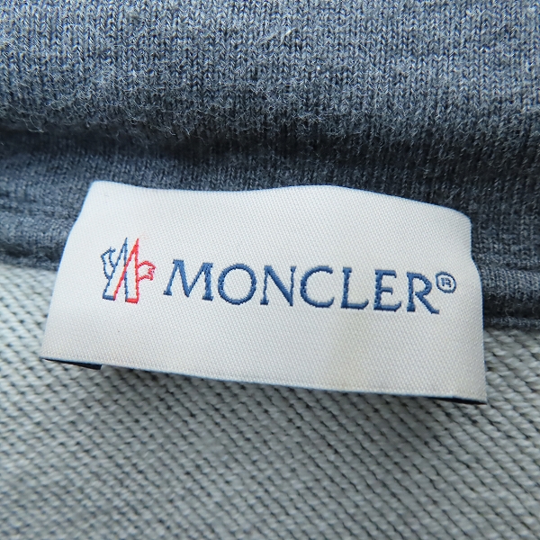 実際に弊社で買取させて頂いた【JPタグ】MONCLER/モンクレール MAGLIA プルオーバーパーカー グレー F20918G74610/XLの画像 2枚目