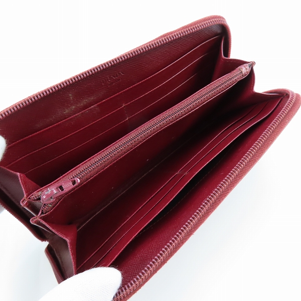 実際に弊社で買取させて頂いたPRADA/プラダ 三角ロゴプレート ラウンドジップ長財布 の画像 3枚目