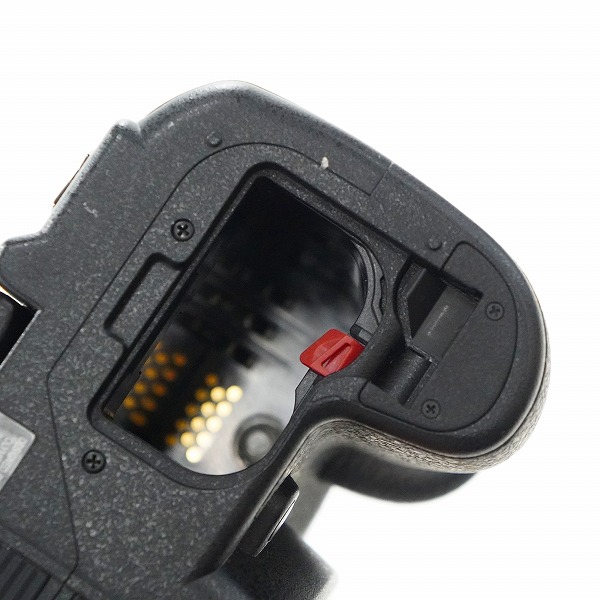 実際に弊社で買取させて頂いたOLYMPUS/オリンパス E-5 デジタル一眼レフカメラ ボディ 動作未確認の画像 7枚目