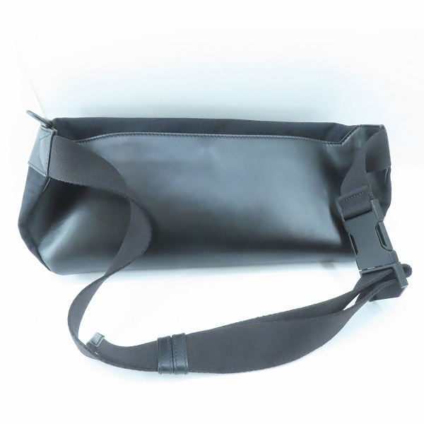 実際に弊社で買取させて頂いたBERLUTI/ベルルッティ カリグラフィ  ボディバッグ/ウエストポーチ ブラックの画像 1枚目