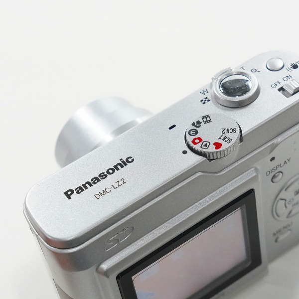 実際に弊社で買取させて頂いた【ジャンク】Panasonic/パナソニック LUMIX DMC-LZ2 ルミックス コンパクトデジタルカメラの画像 3枚目