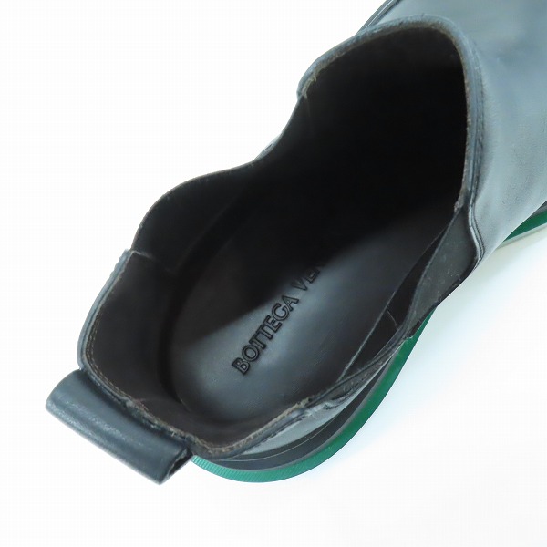 実際に弊社で買取させて頂いたBOTTEGA VENETA/ボッテガヴェネタ タイヤアンクル サイドゴア チェルシーブーツ ブラック×グリーン/45の画像 4枚目