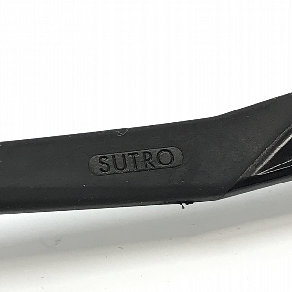 実際に弊社で買取させて頂いたOAKLEY/オークリー SUTRO LITE SWEEP/ スートロ ライトスウィーブ OO9465-0739 の画像 5枚目