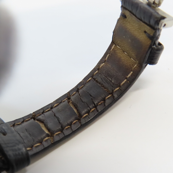 実際に弊社で買取させて頂いたHAMILTON/ハミルトン ベンチュラ ステンレススチール クォーツ 腕時計/ウォッチ H242111の画像 6枚目