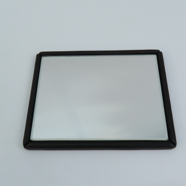 実際に弊社で買取させて頂いたBOTTEGA VENETA/ボッテガヴェネタ レザー 手鏡/ハンドミラーの画像 2枚目