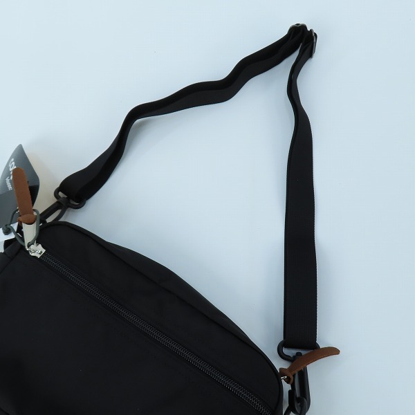 実際に弊社で買取させて頂いた【未使用】GREGORY/グレゴリー パデッド ショルダーポーチ ブラックの画像 4枚目