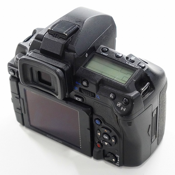 実際に弊社で買取させて頂いたOLYMPUS/オリンパス E-5 デジタル一眼レフカメラ ボディ 動作未確認の画像 2枚目