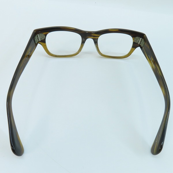 実際に弊社で買取させて頂いたOLIVER PEOPLES/オリバーピープルズ メガネフレーム アイウェア Ari-A 8108の画像 2枚目