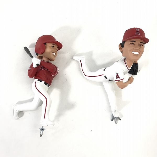 実際に弊社で買取させて頂いたFOCO PLAYER BOBBLE ボブルヘッド ロサンゼルス・エンゼルス ＃17 大谷翔平 二刀流 Spinning Base 首振り フィギュアの画像 1枚目
