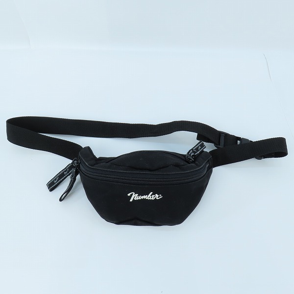 実際に弊社で買取させて頂いたNUMBER (N)INE×Fender/ナンバーナイン×フェンダー  ロゴ グラフィック ボディバッグ