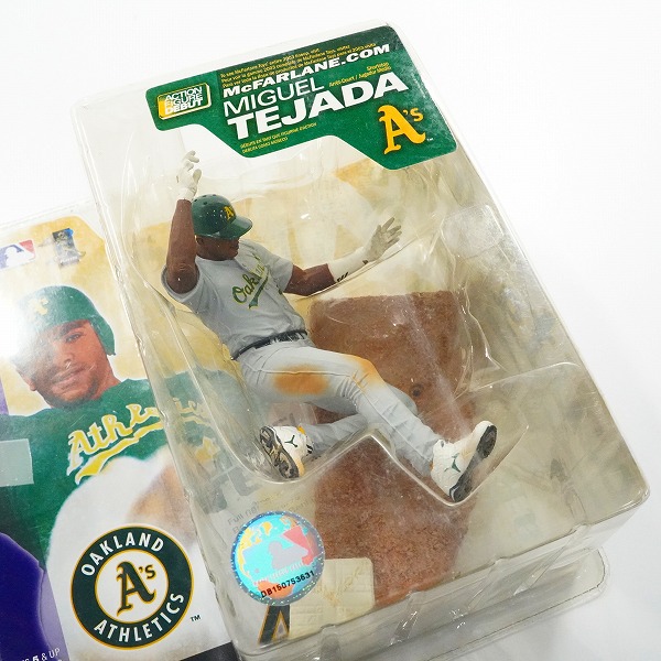 実際に弊社で買取させて頂いた【未開封】McFARLANE TOYS/マクファーレントイズ オークランド・アスレチックス #4 MIGUEL TEJADA ミゲル・テハダ フィギュアの画像 3枚目