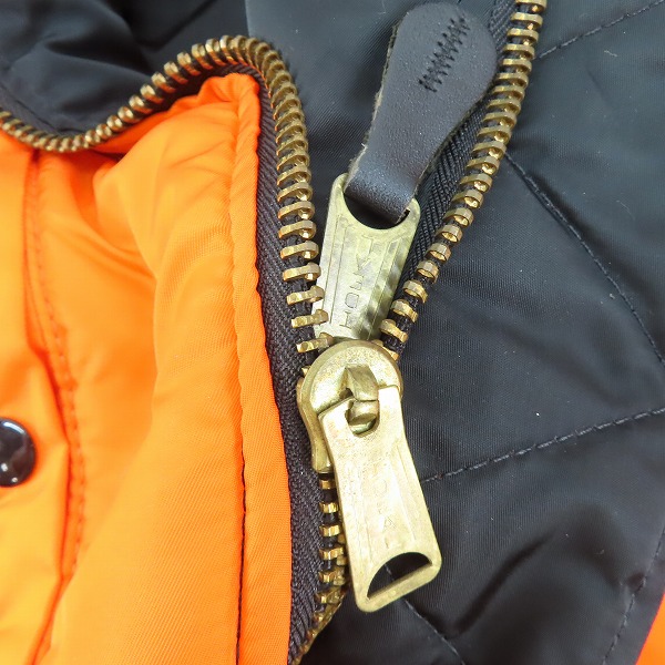 実際に弊社で買取させて頂いたALPHA INDUSTRIES/アルファインダストリーズ リバーシブル フライトジャケット MA-1 ブラック/オレンジ MIL-J-82790J/Lの画像 6枚目