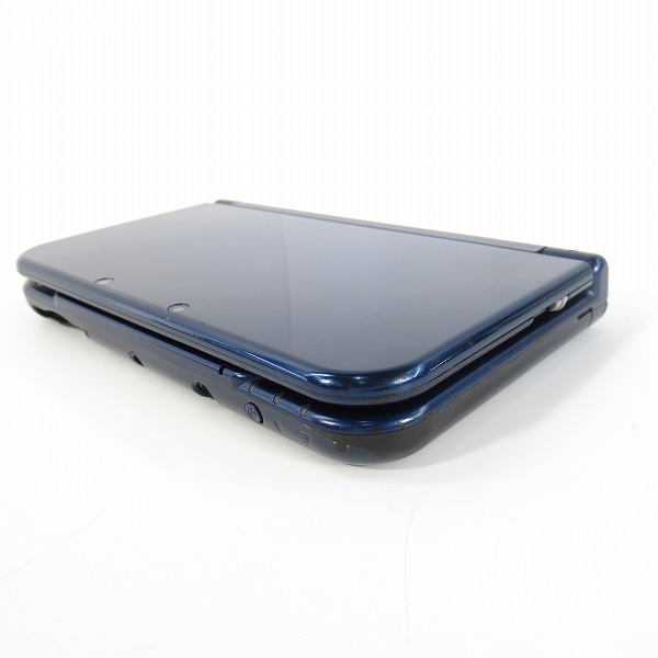 実際に弊社で買取させて頂いた任天堂/Nintendo New ニンテンドー 3DS LL 本体 RED-001 メタリックブルー アダプター付きの画像 4枚目