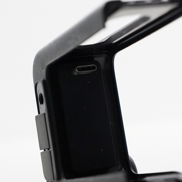 実際に弊社で買取させて頂いたGoPro/ゴープロ BLDT1 Media Mod メディアモジュラー for HERO 9/10/11 動作確認済みの画像 9枚目