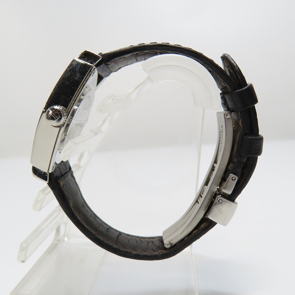 実際に弊社で買取させて頂いたHAMILTON/ハミルトン ベンチュラ ステンレススチール クォーツ 腕時計/ウォッチ H242111の画像 1枚目