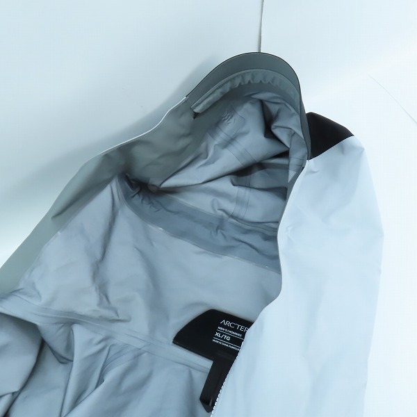 実際に弊社で買取させて頂いたARC'TERYX × BEAMS/アークテリクス ビームス 別注 侘び寂び BETA JACKET/ベータジャケット X000007490/XLの画像 7枚目