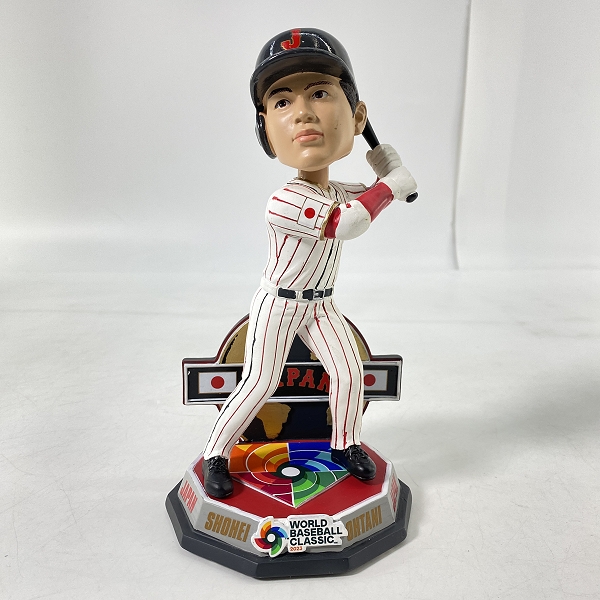 実際に弊社で買取させて頂いたFOCO PLAYER BOBBLE ボブルヘッド  WBC 2023 大谷翔平 打者 ホームユニフォーム 侍ジャパン 首振り フィギュアの画像 1枚目