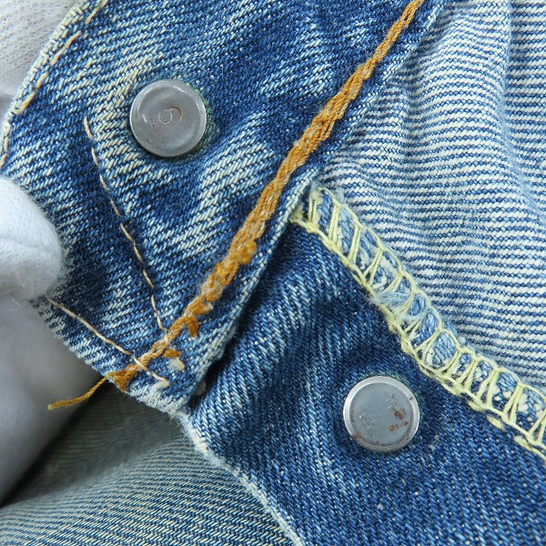 実際に弊社で買取させて頂いたLEVI'S/リーバイス ヴィンテージ 501 66前期 ボタン裏刻印6/点々/Vステッチ ボタンフライデニムパンツの画像 8枚目
