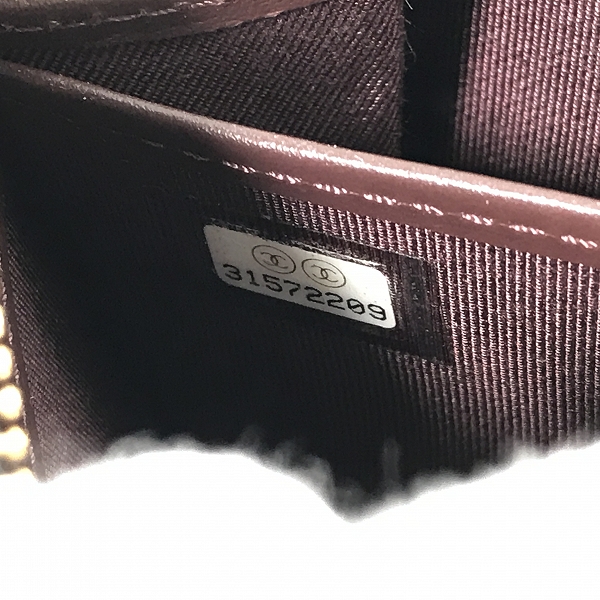 実際に弊社で買取させて頂いたCHANEL/シャネル ココマーク マトラッセ キャビアスキン ラウンドファスナー 長財布の画像 5枚目