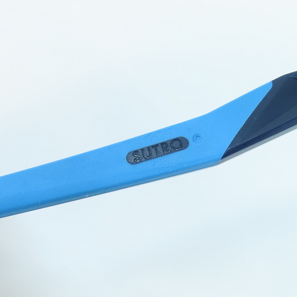 実際に弊社で買取させて頂いたOAKLEY/オークリー SUTRO LITE SWEEP/スートロライトスイープ サングラス/アイウェア OO9465-0539の画像 6枚目