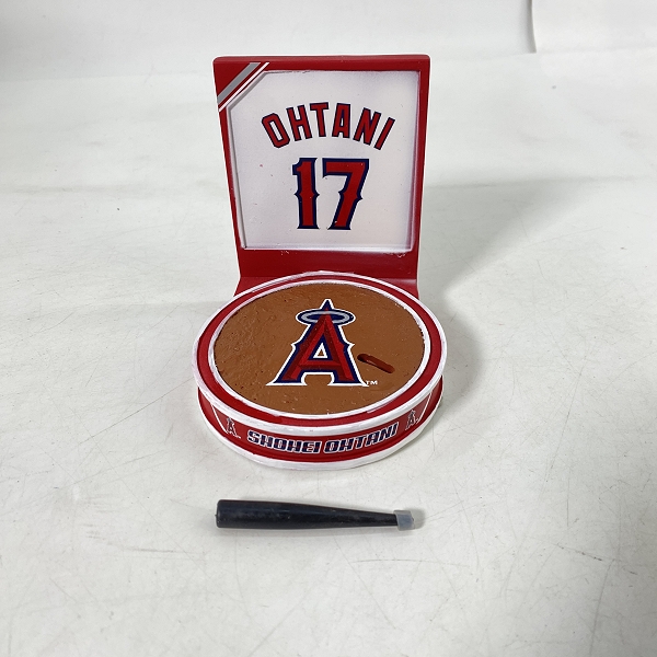 実際に弊社で買取させて頂いたFOCO PLAYER BOBBLE ボブルヘッド ロサンゼルス・エンゼルス ＃17 大谷翔平 打者 首振り フィギュアの画像 3枚目