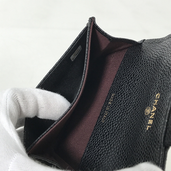 実際に弊社で買取させて頂いたCHANEL/シャネル ココマーク マトラッセ コインケース キャビアスキン 31706207の画像 3枚目