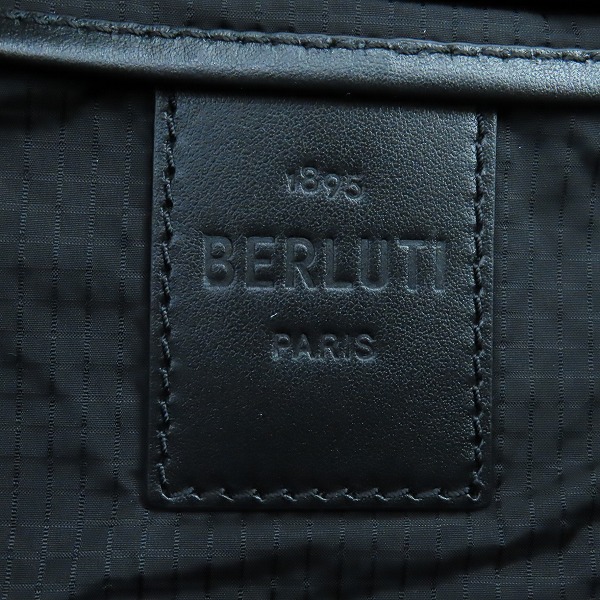 実際に弊社で買取させて頂いたBERLUTI/ベルルッティ カリグラフィ  ボディバッグ/ウエストポーチ ブラックの画像 5枚目