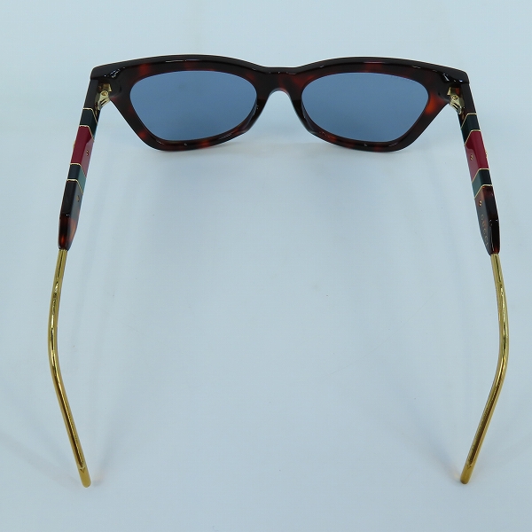 実際に弊社で買取させて頂いたGUCCI/グッチ インターロッキングG サングラス/アイウェア GG0598S 002の画像 2枚目