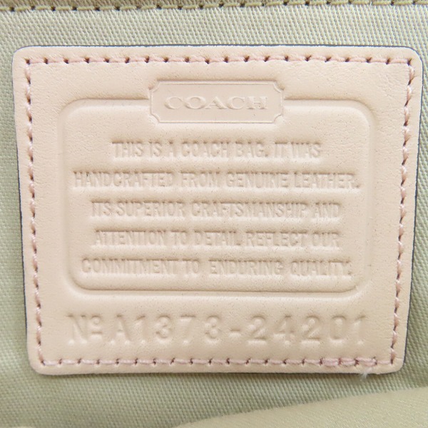 実際に弊社で買取させて頂いたCOACH/コーチ トートバッグ レザー ハンドバッグ レザー レガシー タッセル付き/24201の画像 4枚目