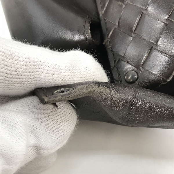 実際に弊社で買取させて頂いたBOTTEGA VENETA/ボッテガヴェネタ イントレチャート ボディバッグ/ウエストバッグ ブラウン 121604 V4651の画像 7枚目