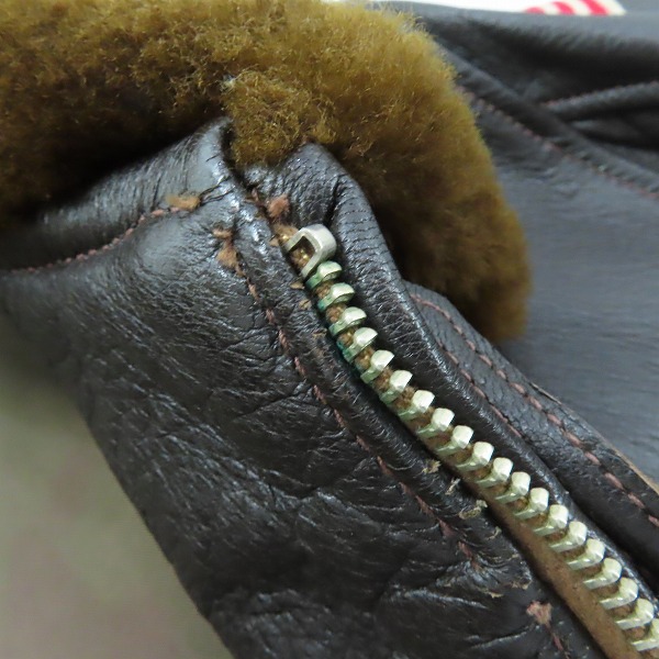 実際に弊社で買取させて頂いたBUZZ RICKSON'S/バズリクソンズ Type G-1 レザーフライトジャケット パッチ付き BR80314/40の画像 7枚目