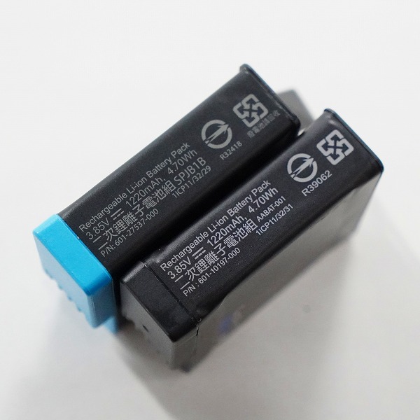 実際に弊社で買取させて頂いたGoPro/ゴープロ AABAT-001 SPJB1B HERO 5/6/7/8 用 純正 バッテリー 2点セット 動作確認済みの画像 4枚目