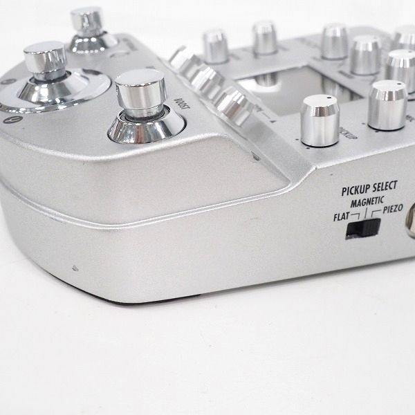 実際に弊社で買取させて頂いたZOOM/ズーム A3 Pre-Amp & Effects for Acoustic Guitar アコースティックギター用プリアンプ エフェクター/動作確認済の画像 4枚目