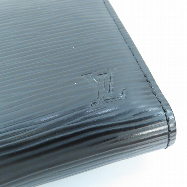 実際に弊社で買取させて頂いたLOUIS VUITTON/ルイ ヴィトン エピ ジッピー コイン パース/ラウンドジップ カードケース M60152の画像 3枚目